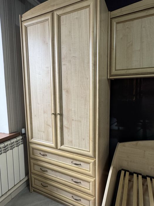 Продам Детский гарнитур состояние Нового