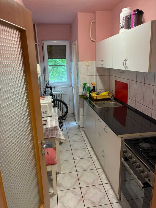Inchiriez apartament 2 camere