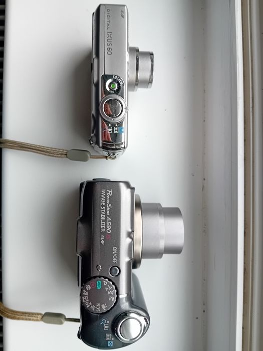 Aparat foto compact Canon