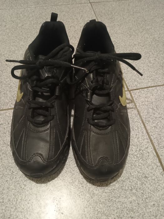 Маратонки Nike 38номер