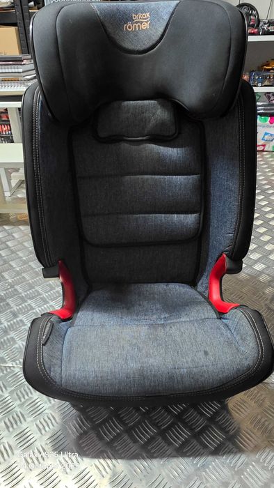 Детско столче за автомобил Britax Römer