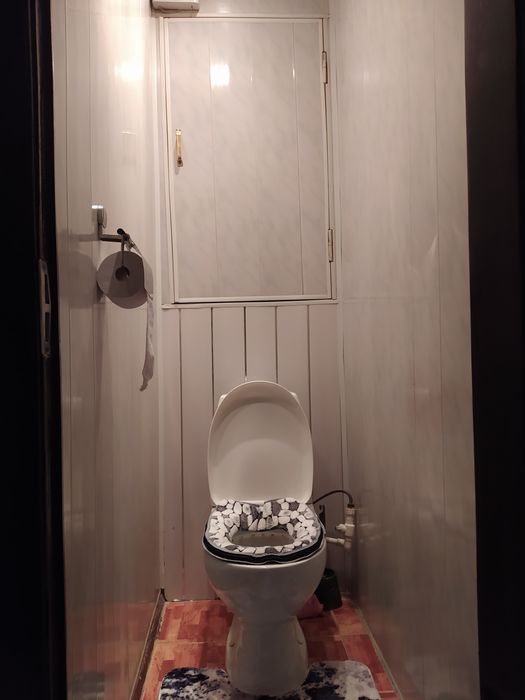 Срочно продается 4 комнатная квартира адрес:ул.Уйсозлар40(панельный)