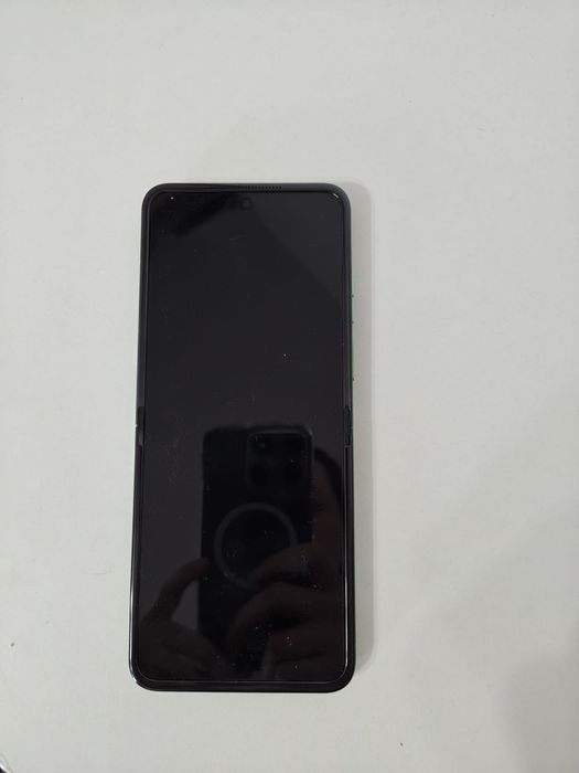 Telefon Motorola Razr 60 FIFA world cup 2026 M Edition 8+256 gb