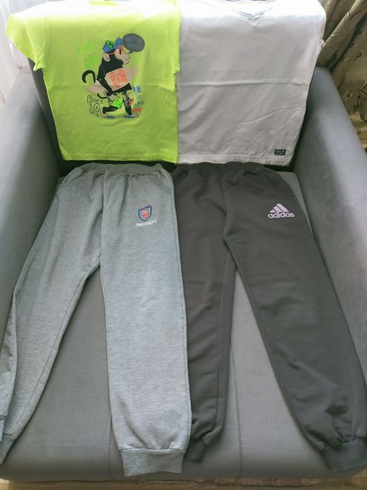 Вещи детские продам