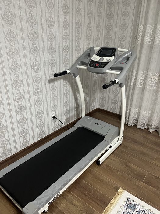 Продам беговую дорожку