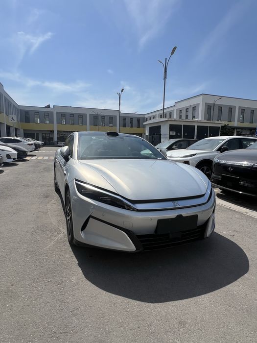 BYD Han 2025