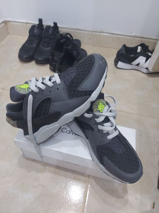 Adidasi nike huarache