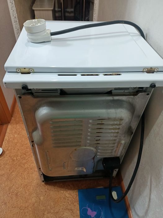 Срочно продам электо плиту