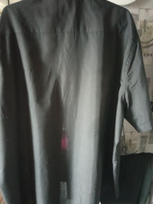 Продам мужские рубашки