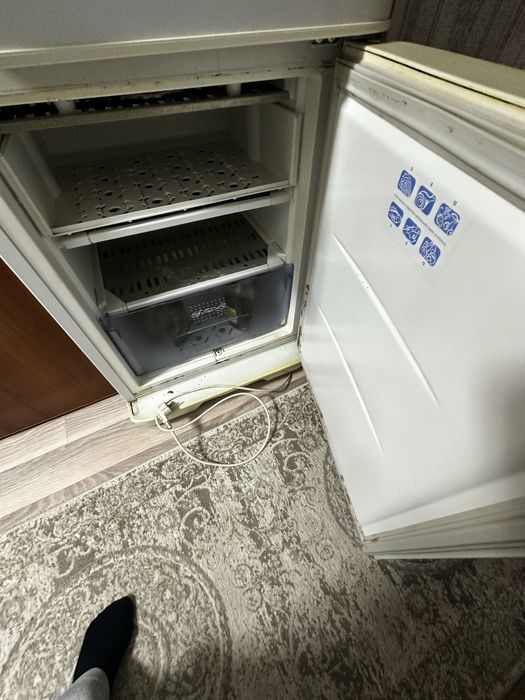 Продам холодилник бирюса, состояние хррошее