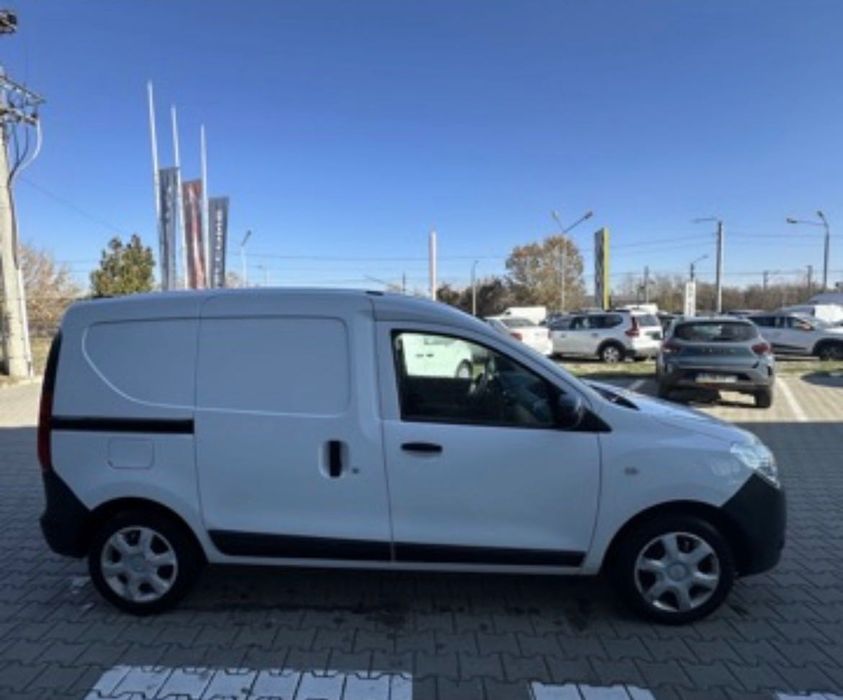 Vând Dacia Dokker