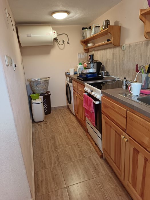 Продавам къща в село Гранит