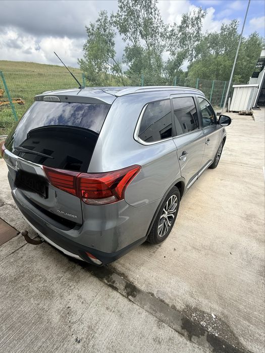MITSUBISHI Outlander 2016 — imagine 4