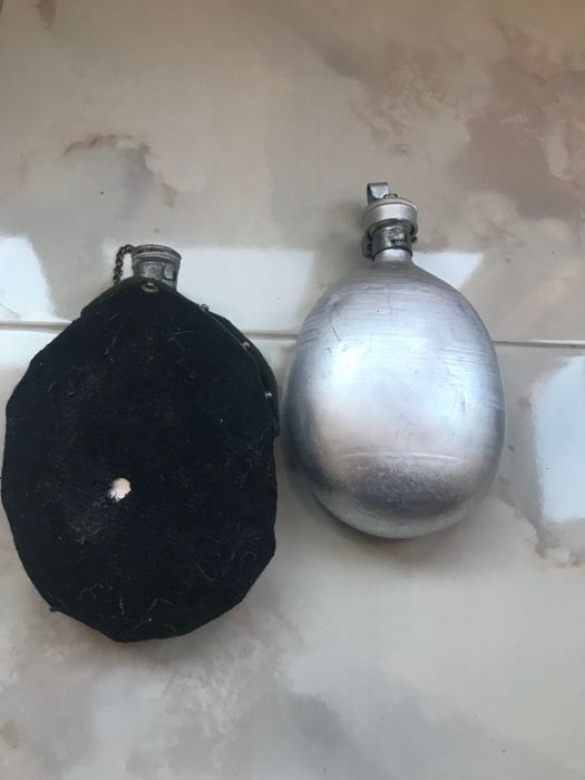 Стари военни предмети-манерка, противогаз, сумка и др.