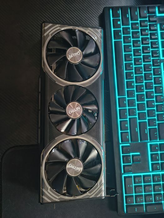 Radeon rxvega56 sapphire nitro + 8gb