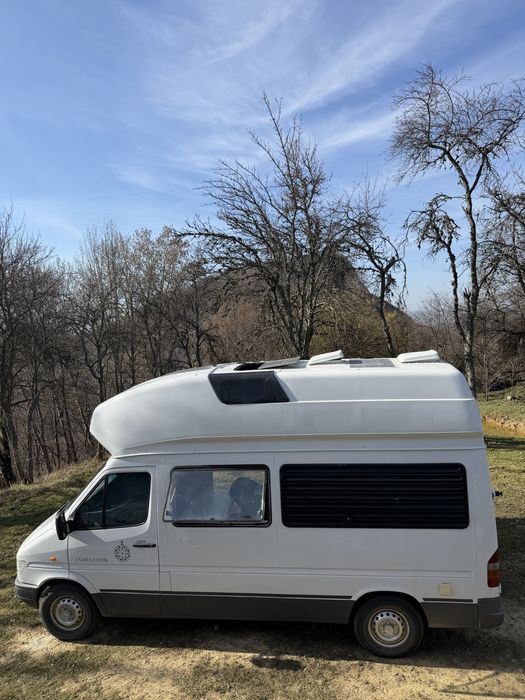 Autorulota Mercedes Sprinter James Cook 316