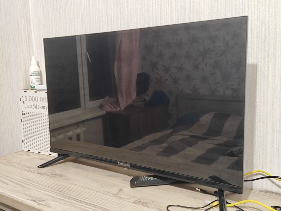 Телевизор самсунг