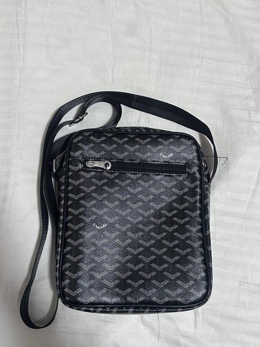 чёрная сумка,борсетка Goyard