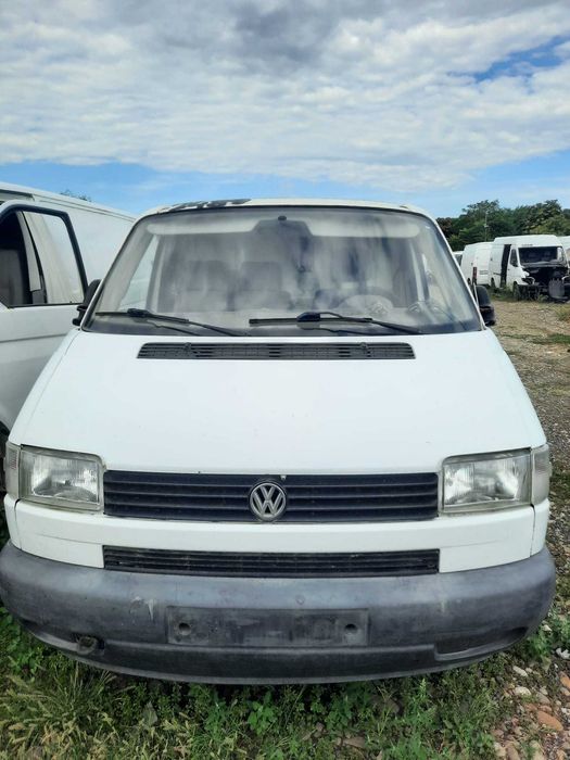 Dezmembrez Vw Transporter T4, T5 motor 1.9 TDI, 2.4 TDI si 2.5 TDI