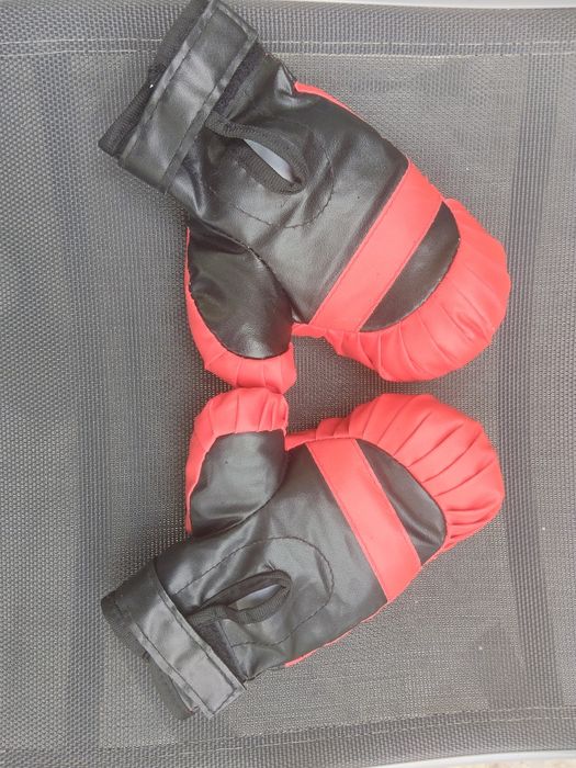 Set box (mănuși + sac) copii 4-8 ani