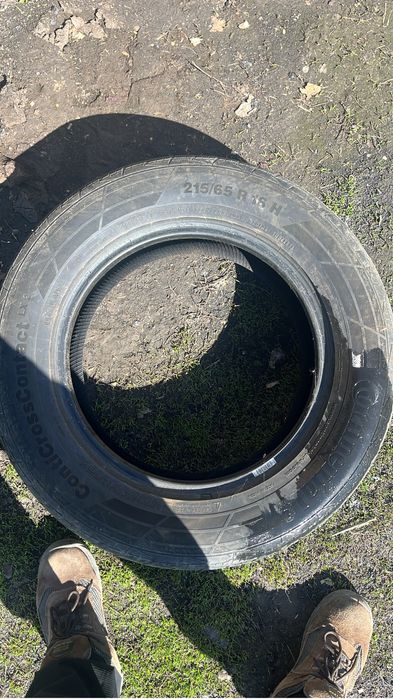 Продам комплект шин на рено дастер