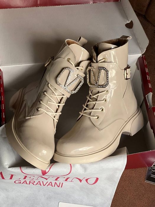 Ghete dama Valentino