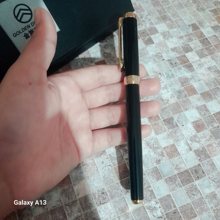 Golden Dragon Xitoy ruchkasi