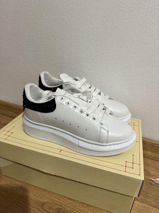 Alexander Mcqueen marimea 39