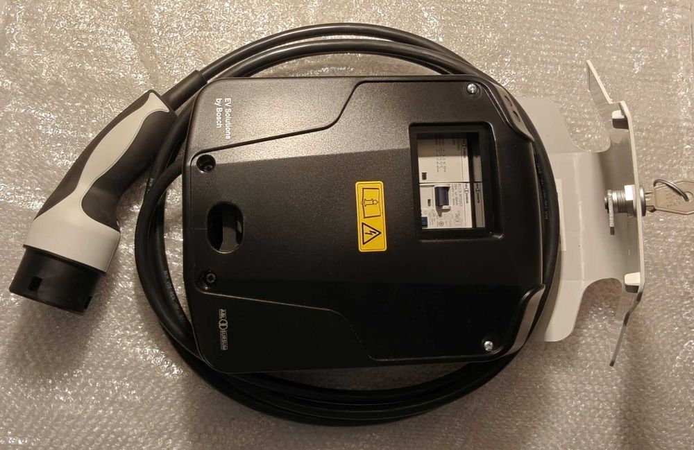 9 бр. Разни Typ 2 WallBox и Оригинална Мобилна Зарядна Станция