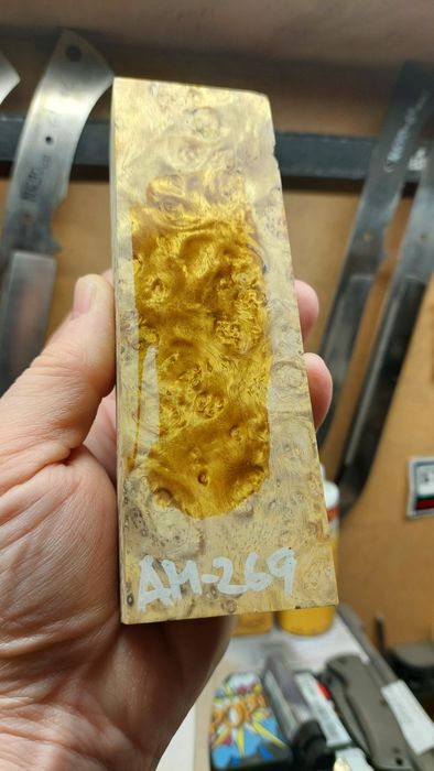 Материали за дръжки на ножове