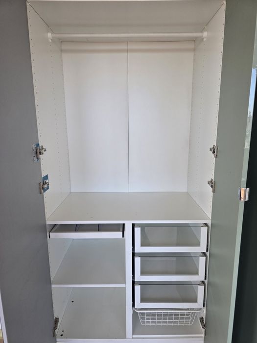 Продавам гардероб IKEA