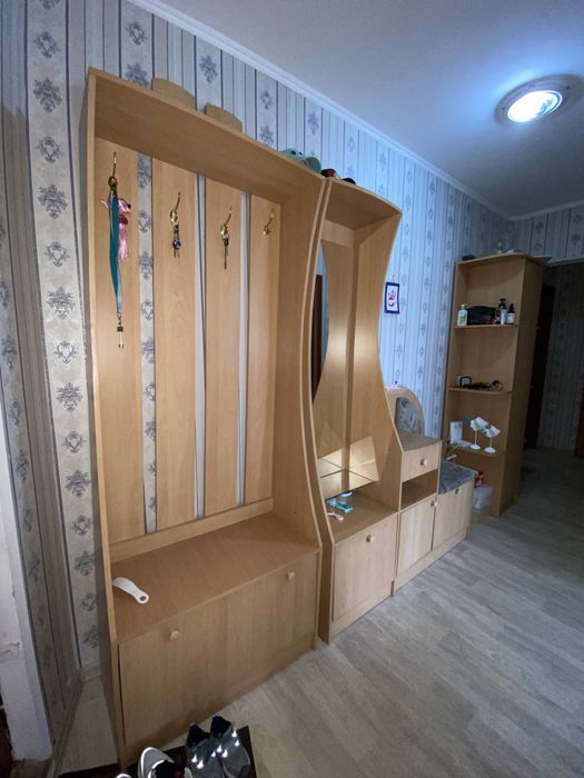 Продам Прихожую