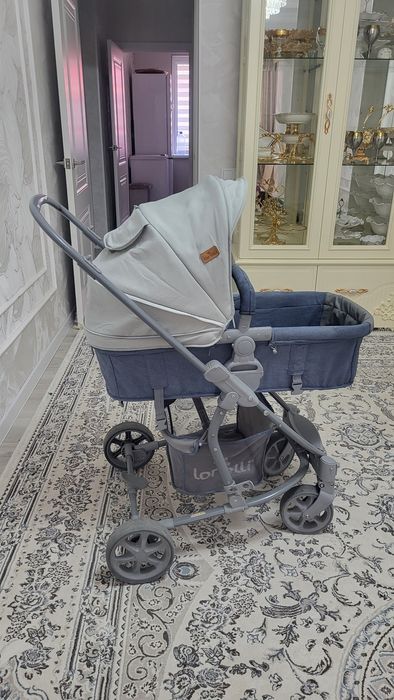 Продам коляскау хорошем состоянии