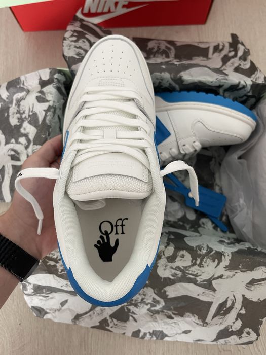 Off-White Out of Office - 40EU