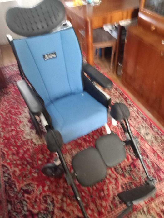 Ocazie, vand scaun persoane dizabilitati