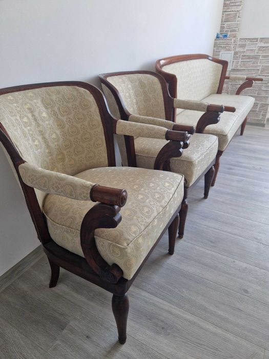 Set mobilier Bidermeier pentru sufragerie - două fotolii și o canapea