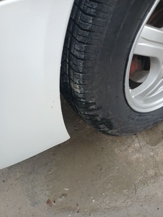 Срочно сотилади лада приора