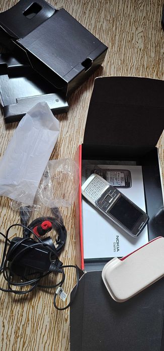nokia e66 slide