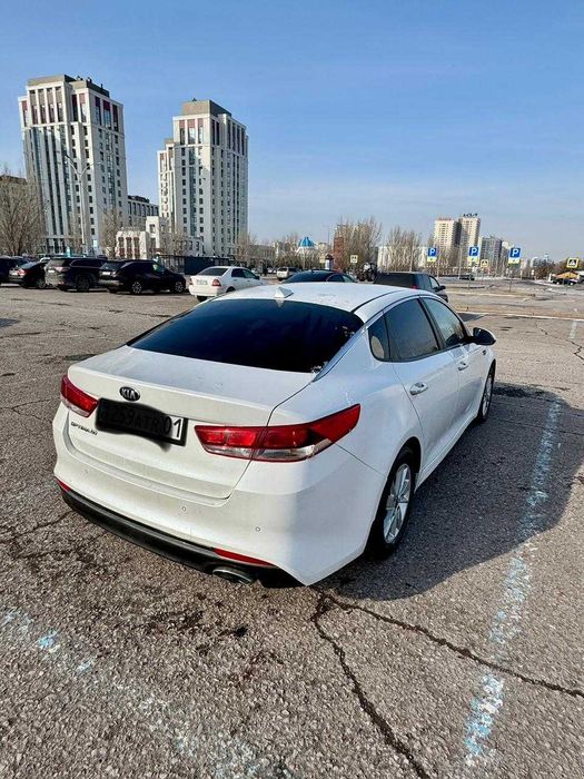 Kia Optima 2017 года
