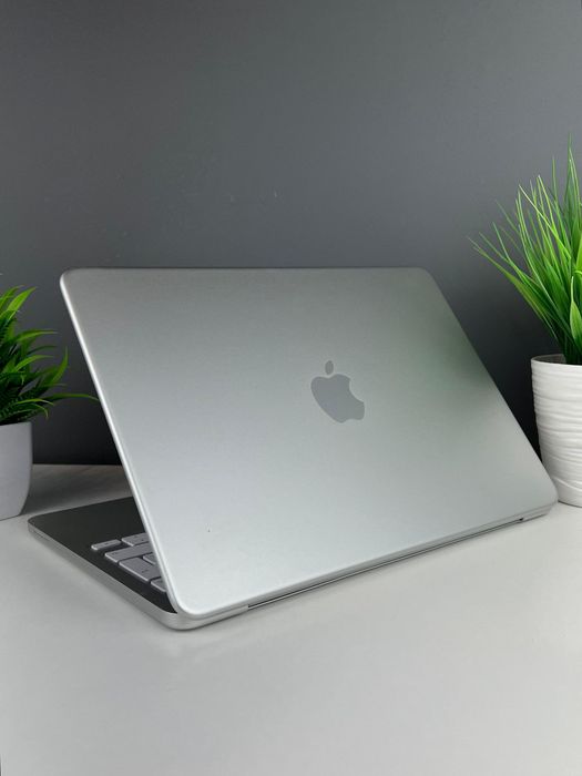 Ноутбук Apple MacBook Neo A18 Pro ядер 8 GB 256 GB 256 GB 70035а147