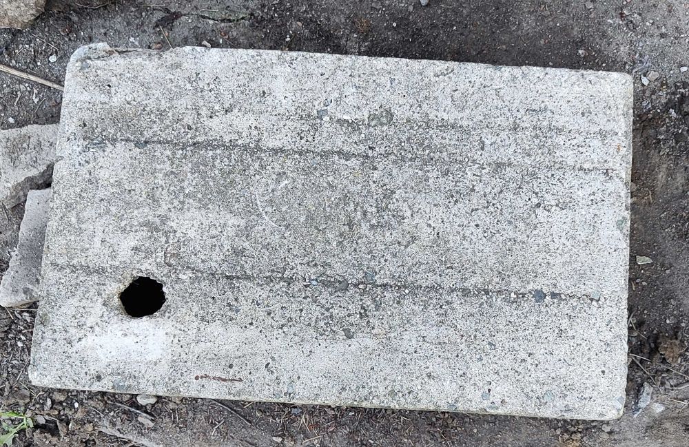 Бетонно корито за чешма