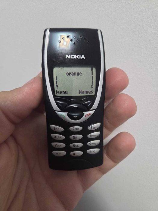 Nokia 8210 impecabil