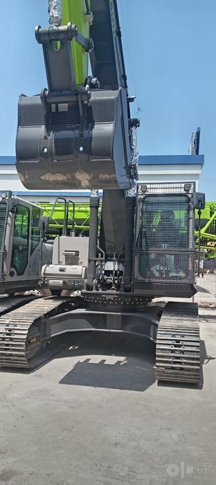 Колосний екскаватор 0.6куба в наличии