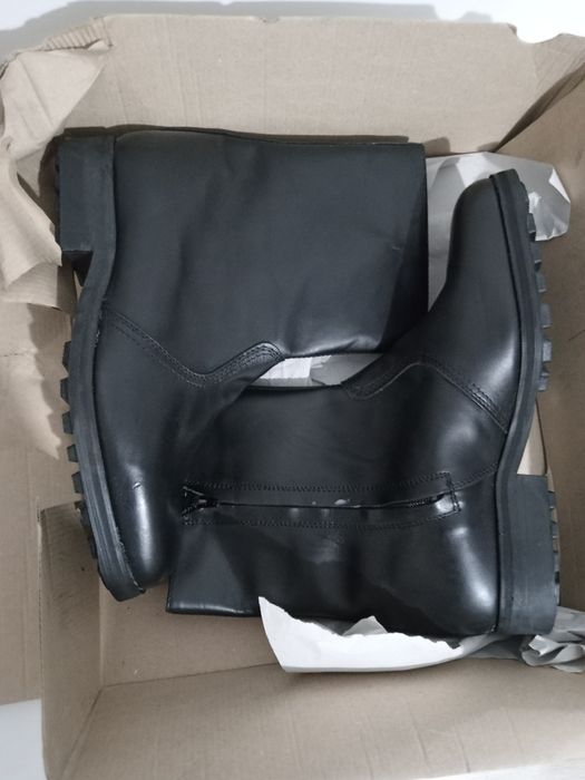 Vând cizme (militare) de piele,barbatesti,noi,Nr 45 preț 200 lei