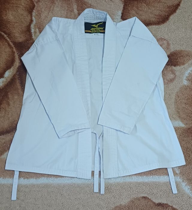 Продам детские кимоно р.120