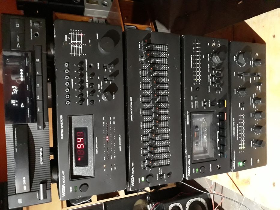 Linie audio . Sony  .wega modul 42v reducere