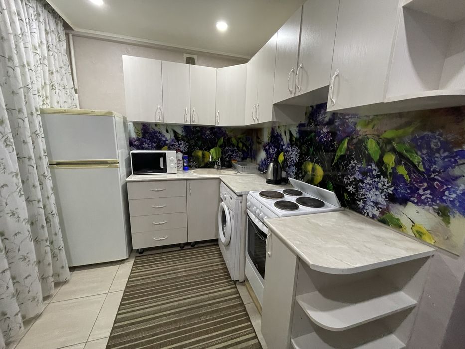 Сдается 1,5 Люкс , Дворец спорта