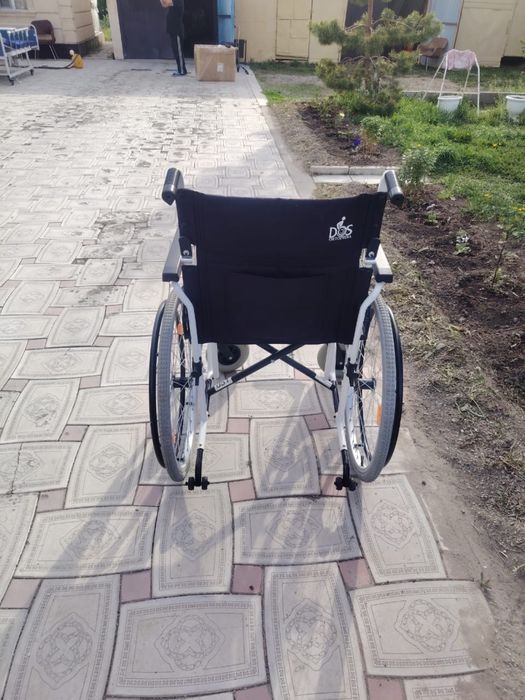 Продам коляску для инвалидов