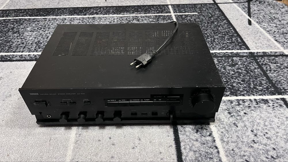 Усилвател Yamaha