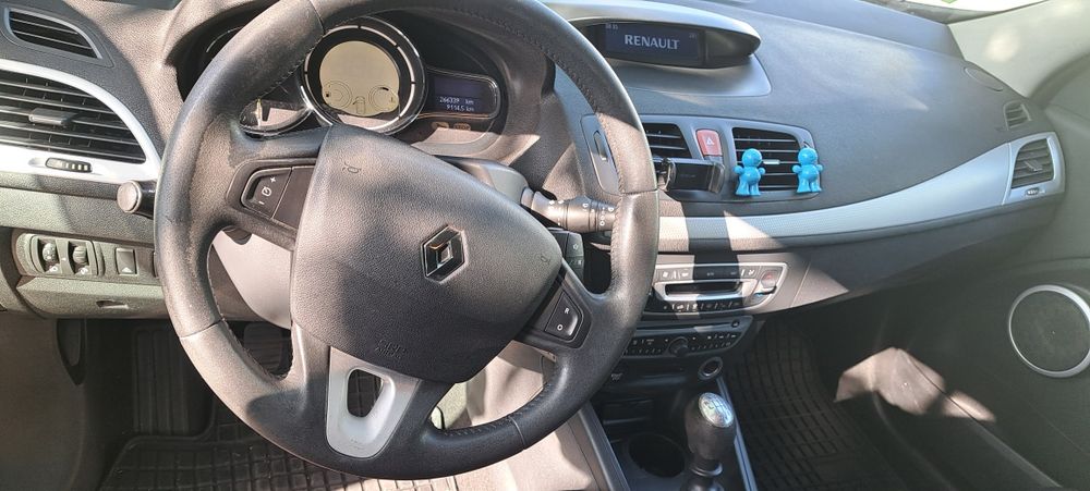 RENAULT Megane 2010 — imagine 5